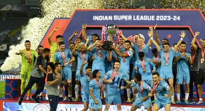 Mumbai City FC celebrate ISL trophy win (Samir Jana) Mumbai City FC celebrate ISL trophy win (Samir Jana)