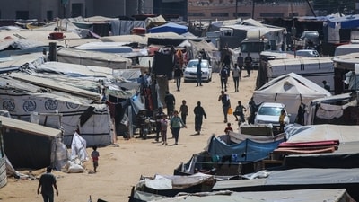 Makeshift tents for displaced Palestinians at a temporary camp in Rafah, southern Gaza, (Bloomberg) Makeshift tents for displaced Palestinians at a temporary camp in Rafah, southern Gaza, (Bloomberg)