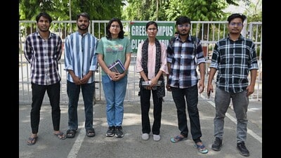 Lucknow University students have voiced their concerns in the polls. (Mushtaq Ali/Hindustan Times) Lucknow University students have voiced their concerns in the polls. (Mushtaq Ali/Hindustan Times)