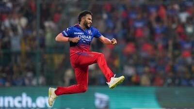 Vijaykumar Vyshak also picked a couple of wickets in the final over to wrap Gujarat Titans innings to just 147 in 19.3 overs. (PTI) Vijaykumar Vyshak also picked a couple of wickets in the final over to wrap Gujarat Titans innings to just 147 in 19.3 overs. (PTI)