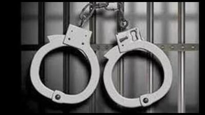 The Moga police on Saturday arrested three drug smugglers and recovered 1.5-kg heroin from their possession