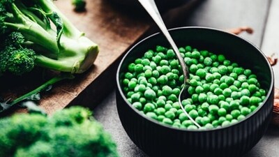 2. Metabolism booster: Fuel your fire with plant power. Veggies like peas and spinach give your metabolism a natural boost, supporting weight management and overall vitality. (Unsplash) 2. Metabolism booster: Fuel your fire with plant power. Veggies like peas and spinach give your metabolism a natural boost, supporting weight management and overall vitality. (Unsplash)