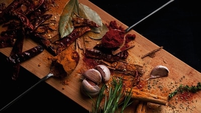Dry Powder Massage: Udvartana, a powder massage with dry herbs like horse gram, jujube, black gram, devadaru, and rasha, helps burn the fat deposited underneath the skin, in the tummy and thighs areas. (Unsplash) Dry Powder Massage: Udvartana, a powder massage with dry herbs like horse gram, jujube, black gram, devadaru, and rasha, helps burn the fat deposited underneath the skin, in the tummy and thighs areas. (Unsplash)