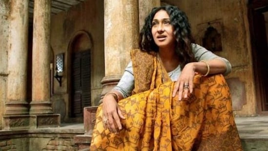 Rituparna Sengupta in a still from Rajkahini.