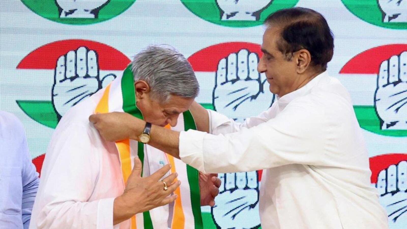 NCP leader and former Delhi minster Yoganand Shastri joins Congress - Vimarsana News