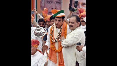 Devender Yadav takes charge as the Delhi Congress president at the party office in New Delhi on Sunday. (Sanjeev Verma/HT Photo) Devender Yadav takes charge as the Delhi Congress president at the party office in New Delhi on Sunday. (Sanjeev Verma/HT Photo)