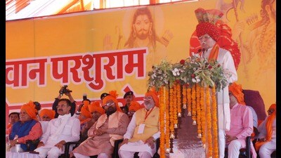 Former CM Manohar Lal Khattar speaking at “Parshuram Mahasammelan” at Old Sabzi Mandi in Karnal. (HT Photo) Former CM Manohar Lal Khattar speaking at “Parshuram Mahasammelan” at Old Sabzi Mandi in Karnal. (HT Photo)