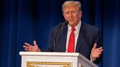 Following the first week of his hush money trial in New York, Trump returned on Friday night to his Florida home, where some 400 legislators and contributors attended a luncheon. (X)