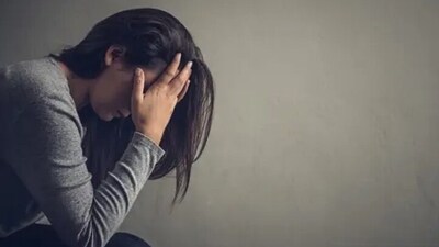 If you haven't heard back from the person you're dating, you don't panic, double text, or assume they ghosted. You assume positive intent (they're busy and will get back to you when they can) and turn inward to regulate your own anxiety (Unsplash) If you haven't heard back from the person you're dating, you don't panic, double text, or assume they ghosted. You assume positive intent (they're busy and will get back to you when they can) and turn inward to regulate your own anxiety (Unsplash)