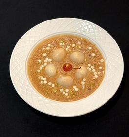 This lychee & caramelized rice pudding makes for a sweet treat by Executive Chef Santosh Yadav. (The Park Indore) This lychee & caramelized rice pudding makes for a sweet treat by Executive Chef Santosh Yadav. (The Park Indore)
