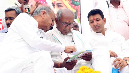 Congress candidate from Rajgarh constituency, Digvijaya Singh with former Rajasthan chief Minister Ashok Gehlot.(ANI)