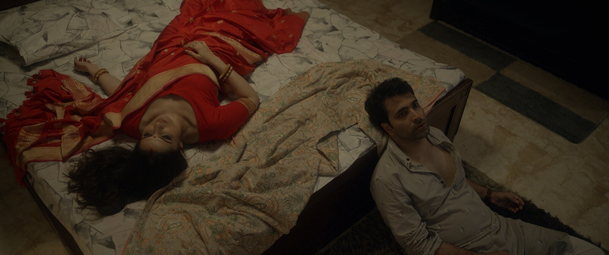 A scene from Arjunn Dutta's film Deep Fridge (in Bengali), which features actors
Tanushree Chakraborty, Abir Chatterjee and Debjani Chatterjee. It will be screened at 6.30pm on May 6. A scene from Arjunn Dutta's film Deep Fridge (in Bengali), which features actors
Tanushree Chakraborty, Abir Chatterjee and Debjani Chatterjee. It will be screened at 6.30pm on May 6.