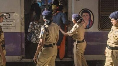 Women RPF and GRP officers at a local station. (HT archive) Women RPF and GRP officers at a local station. (HT archive)