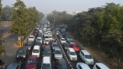 Bengaluru police issue traffic advisory ahead of Lok Sabha polls on May 7 (HT Photo/Sanchit Khanna) Bengaluru police issue traffic advisory ahead of Lok Sabha polls on May 7 (HT Photo/Sanchit Khanna)