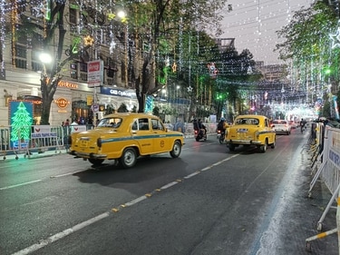 Only about 7,000 yellow taxis hit Kolkata's streets daily, compared to 36,000 white app-based cabs. (HT Photo) Only about 7,000 yellow taxis hit Kolkata's streets daily, compared to 36,000 white app-based cabs. (HT Photo)