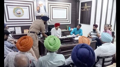 RTO during a meeting with bus owners for arranging transportation for poll staff in Ludhiana on Tuesday. (HT Photo)