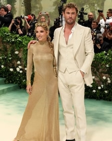You can't help loving how Elsa Pataky and Chris Hemsworth co-ordinated beige looks (Instagram) You can't help loving how Elsa Pataky and Chris Hemsworth co-ordinated beige looks (Instagram)