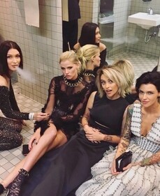 Bella Hadid and others smoking in the Met Gala bathroom