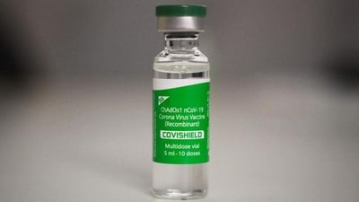 The pharma giant has begun the worldwide withdrawal of its Covid-19 vaccine due to a ‘surplus of available updated vaccines’ that target new variants of the virus. (FILE PHOTO) The pharma giant has begun the worldwide withdrawal of its Covid-19 vaccine due to a ‘surplus of available updated vaccines’ that target new variants of the virus. (FILE PHOTO)