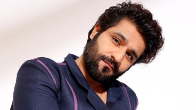 Sunny Hinduja on his play with The Family Man co-star Sharib Hashmi Sunny Hinduja on his play with The Family Man co-star Sharib Hashmi