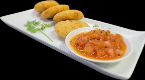 Peas and beetroot pitha with pyaz aur tamatar ki chutney (Chef Radhe Bihari) Peas and beetroot pitha with pyaz aur tamatar ki chutney (Chef Radhe Bihari)
