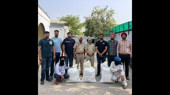 The accused in custody of Khanna police in Ludhiana on Wednesday. (HT Photo)