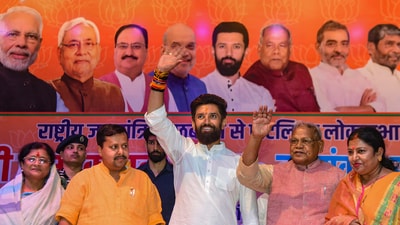 Lok Janshakti Party (Ram Vilas) chief Chirag Paswan and Hindustani Awam Morcha (Secular) chief Jitan Ram Manjhi during a public meeting, in Patna, Bihar. (PTI) Lok Janshakti Party (Ram Vilas) chief Chirag Paswan and Hindustani Awam Morcha (Secular) chief Jitan Ram Manjhi during a public meeting, in Patna, Bihar. (PTI)
