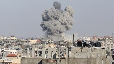 Smoke rises following Israeli strikes, amid the ongoing conflict between Israel and the Palestinian Islamist group Hamas, in Rafah in the southern Gaza Strip May 6, 2024. (REUTERS)