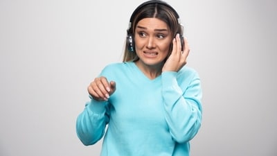 Swimmer’s ear: Causes, symptoms, treatment and essential prevention tips (Image by azerbaijan_stockers on Freepik) Swimmer’s ear: Causes, symptoms, treatment and essential prevention tips (Image by azerbaijan_stockers on Freepik)