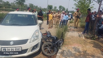 Mohali police at the encounter site in Mullanpur. (HT Photo) Mohali police at the encounter site in Mullanpur. (HT Photo)