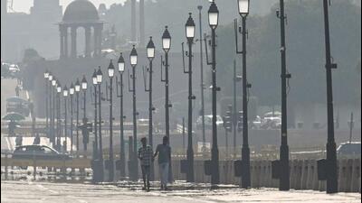 The maximum temperature on Thursday was 38.8°C, which was a degree below normal. (Raj K Raj/HT Photo) The maximum temperature on Thursday was 38.8°C, which was a degree below normal. (Raj K Raj/HT Photo)
