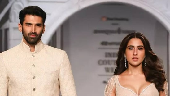 Aditya Roy Kapur will soon be seen alongside Sara Ali Khan in film, Metro In Dino.
