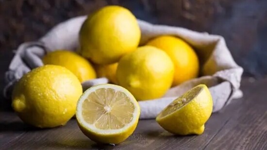 Citrus and melons make for a great source of Vitamin C, flavonoids and fiber. They also satisfy the sweet cravings.&nbsp;(Unsplash)