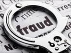 The victim got acquainted with the scammer on the dating app Tinder. The victim got acquainted with the scammer on the dating app Tinder.