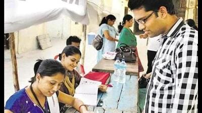 During the meeting, the issue of salary disputes pertaining to 3,704 teachers was also highlighted. (HT file)