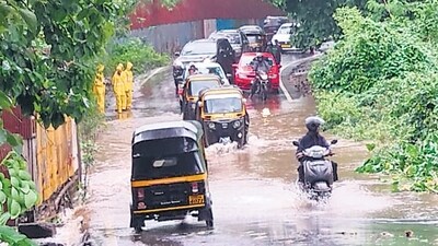 Bengaluru sees heavy flooding, waterlogging and traffic holdups every monsoon. (HT PHOTO) Bengaluru sees heavy flooding, waterlogging and traffic holdups every monsoon. (HT PHOTO)