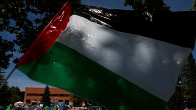 The United States vetoed a widely backed council resolution on April 18 that would have paved the way for full United Nations membership for Palestine. (Reuters)
