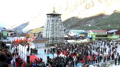 Thousands of devotees were present in the temple premises chanting 'Jai Maa Yamuna' as its doors opened.&nbsp; (PTI)