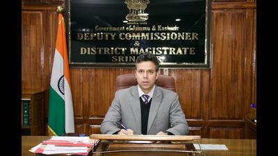 Srinagar returning officer Dr Bilal Mohi-ud-Din. Srinagar returning officer Dr Bilal Mohi-ud-Din.