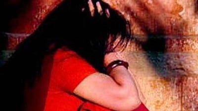 Karnataka man chops off minor girl's head, takes it with him Karnataka man chops off minor girl's head, takes it with him