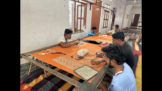 Zardozi craft of Farrukhabad in peril due to infrastructure challenges and declining markets (Haidar Naqvi/HT )
