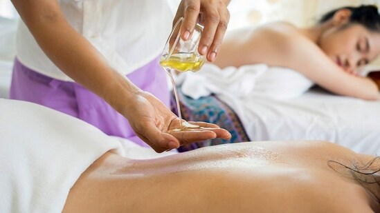 Prenatal Massage:&nbsp;Treat the&nbsp;expectant&nbsp;mama&nbsp;in your life&nbsp;to a relaxing and rejuvenating prenatal massage. This thoughtful gift can help alleviate muscle tension, reduce stress, and promote overall well-being during pregnancy.(Unsplash)