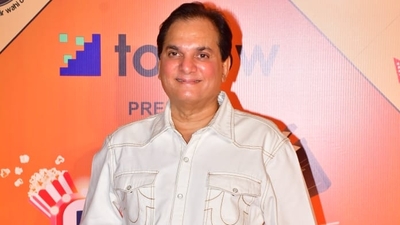 Music director Lalit Pandit was also present at the event. Besides its plot, the other most special aspect of Sarfarosh was its music. Composed by Jatin-Lalit, the film has timeless songs like Jagjit Singh's Hosh Walon Ko Khabar Kya, Zindagi Maut Na Ban Jaye, Is Deewane Ladke Ko and Jo Haal Dil Ka, among others. 
