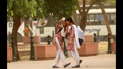 Schoolgirls make the most of the cool weather in Lucknow on Saturday (HT Photo) Schoolgirls make the most of the cool weather in Lucknow on Saturday (HT Photo)