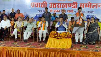 Uttarakhand chief minister Pushkar Singh Dhami at a meeting in Lucknow on Saturday (HT Photo)