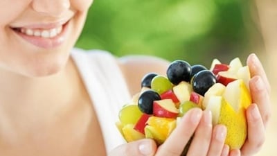 Little quantity of fruits is fine to consume in dinner with other options, but not just fruits. (Shutterstock) Little quantity of fruits is fine to consume in dinner with other options, but not just fruits. (Shutterstock)