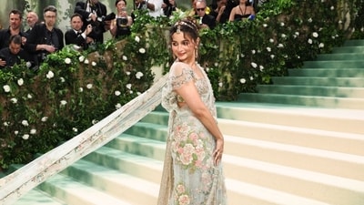 Alia Bhatt attended The Metropolitan Museum of Art's Costume Institute benefit gala for the second time this year. She chose a saree designed by Sabyasachi Mukherjee. Alia Bhatt attended The Metropolitan Museum of Art's Costume Institute benefit gala for the second time this year. She chose a saree designed by Sabyasachi Mukherjee.