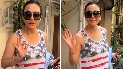 Preity Zinta recently got uncomfortable as the paps surrounded her for pictures. Preity Zinta recently got uncomfortable as the paps surrounded her for pictures.