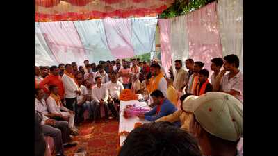 BJP candidate Karan Bhushan Singh campaigning at Haibatpur gram panchyat in Kaiserganj. (Pawan Dixit/HT) BJP candidate Karan Bhushan Singh campaigning at Haibatpur gram panchyat in Kaiserganj. (Pawan Dixit/HT)