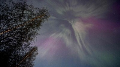 In the U.S., Friday’s solar storm pushed the lights much farther south than normal. (AFP) In the U.S., Friday’s solar storm pushed the lights much farther south than normal. (AFP)